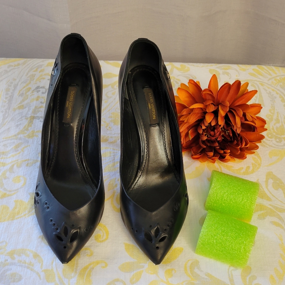 Authentic Louis Vuitton Heel Shoes - Picture 3 of 16